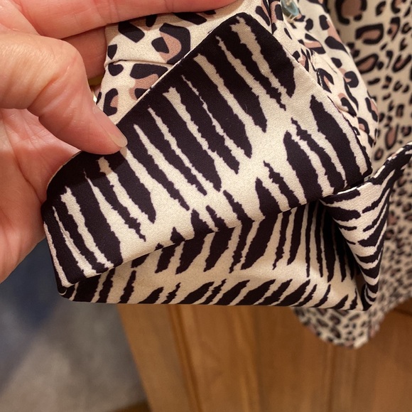 Gretchen Scott Designs Leopard Print 3/4 Sleeve Blouse - Picture 7 of 8